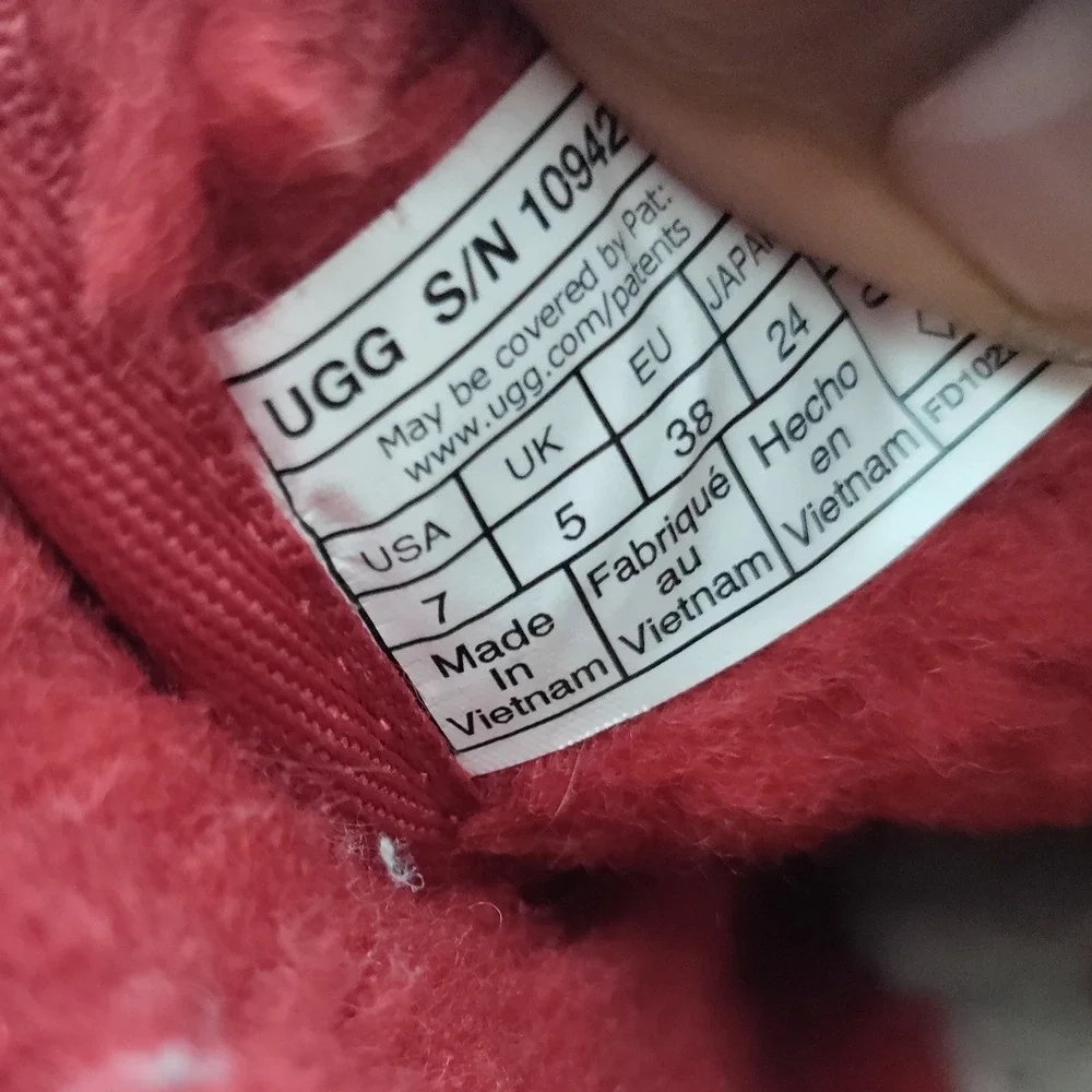 UGG neumel boots